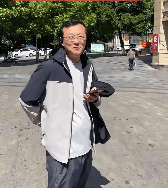 友就担心三姐妹会分红不均看哈妈霸气回复j9九游真人游戏第一平台瑾汐还没带货网(图4)